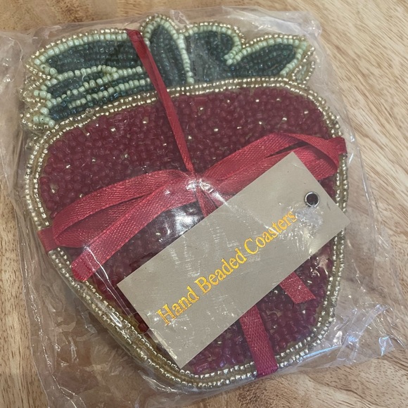 Cloud9 Designs Strawberry Hand Beaded Coasters Gorgeous & Unique Brand New NWT - Picture 6 of 7